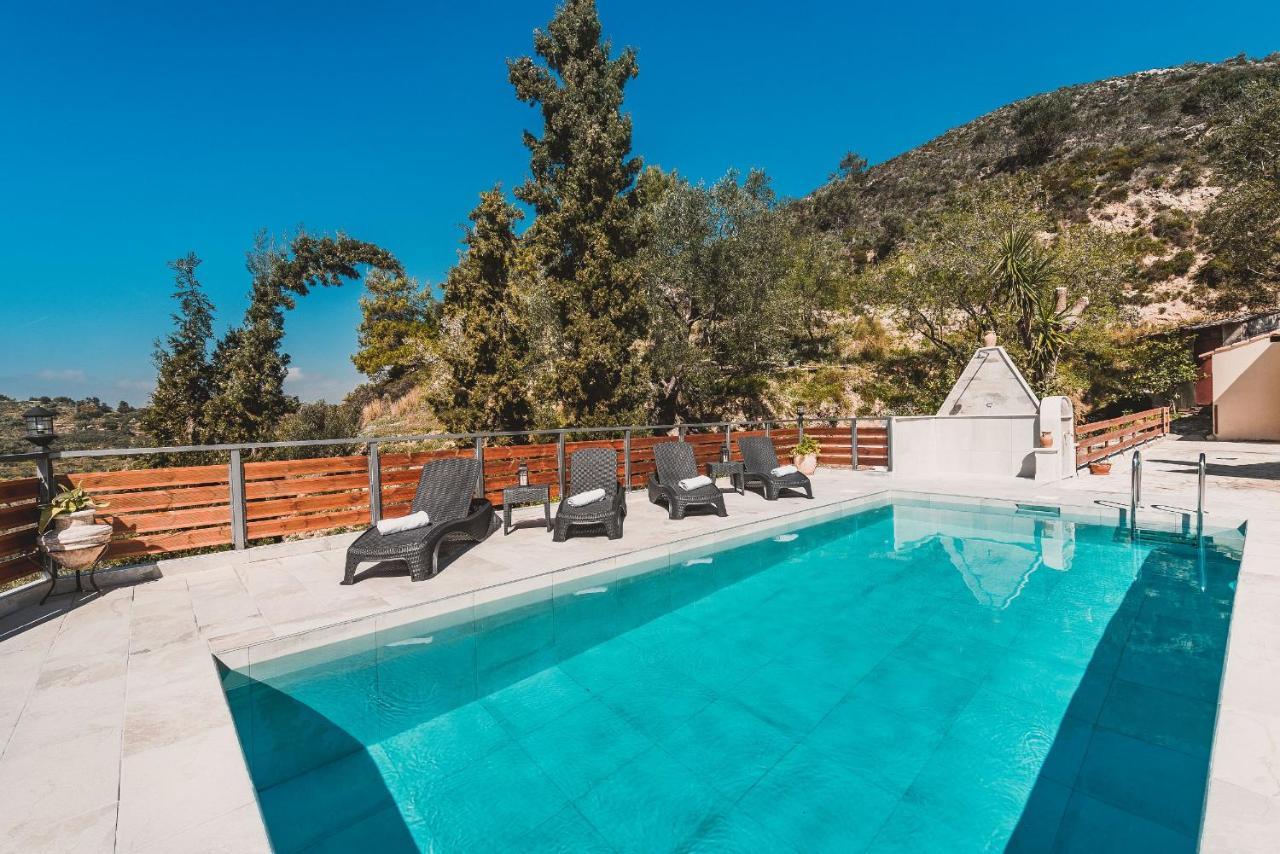 Villa Kanalos - Private Pool & Stunning Views, By Zantewize Каламакион Экстерьер фото
