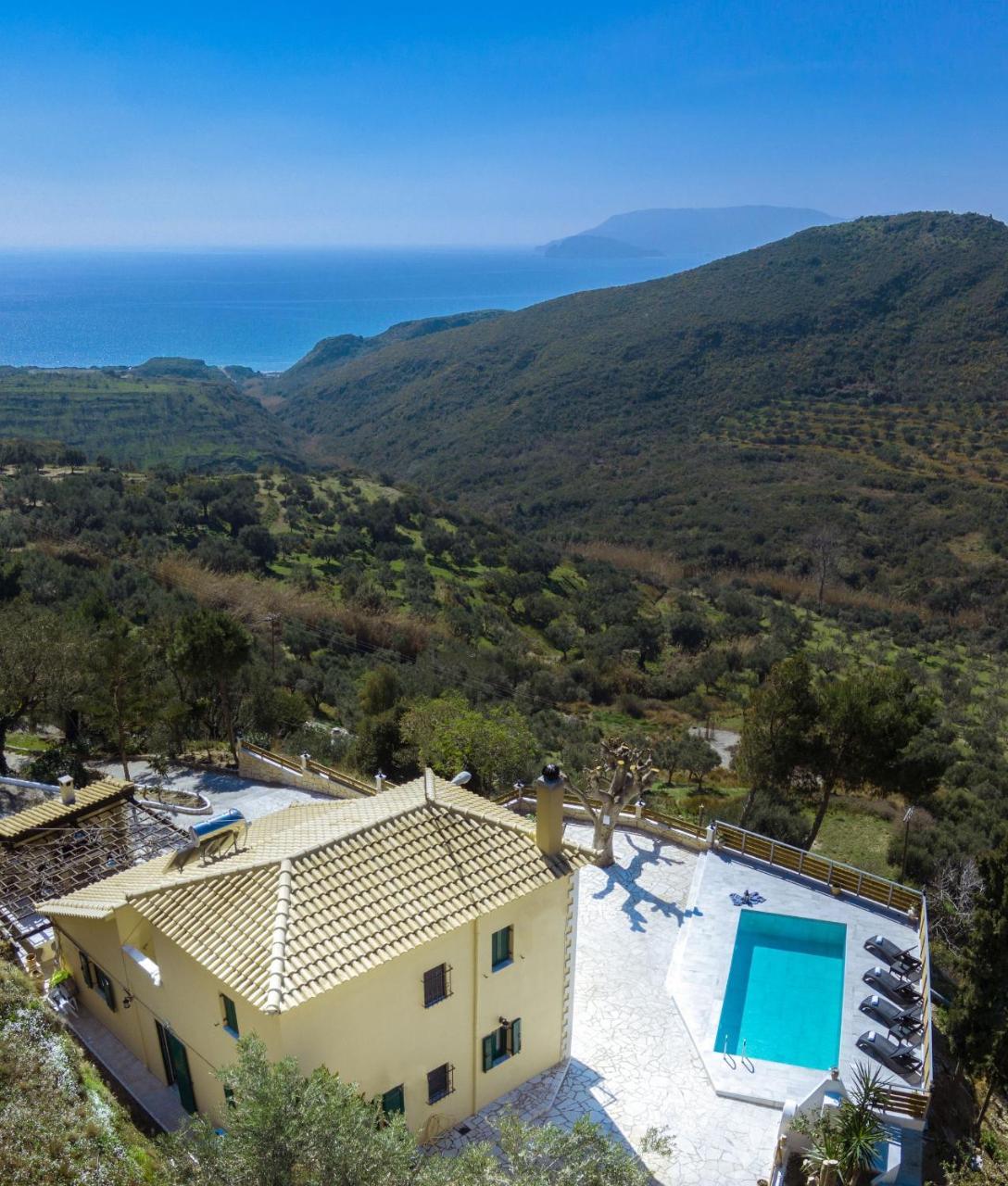 Villa Kanalos - Private Pool & Stunning Views, By Zantewize Каламакион Экстерьер фото
